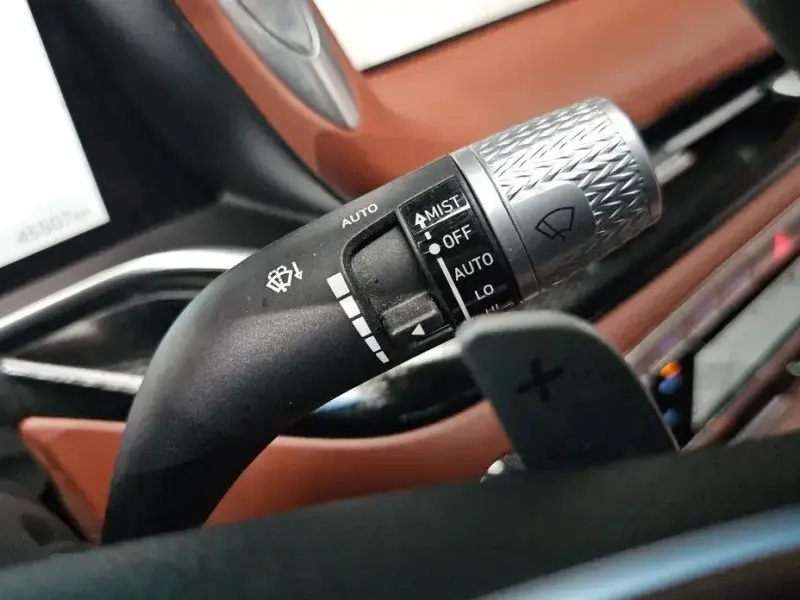 2023 Genesis G90 с пробегом 45 507 км