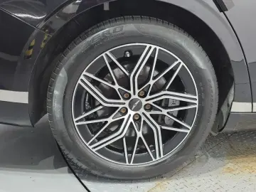 2023 Genesis G90 с пробегом 78 111 км