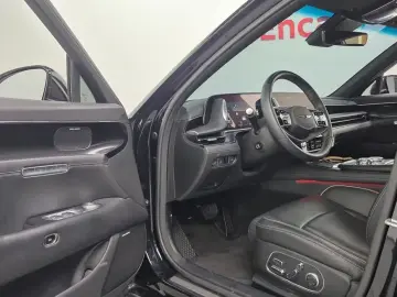 2023 Genesis G90 с пробегом 78 111 км