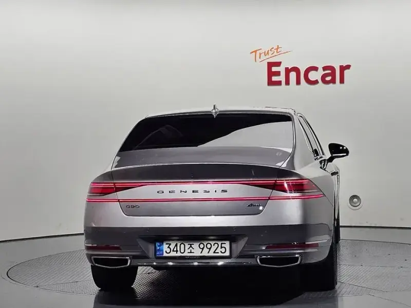 2023 Genesis G90 с пробегом 29 799 км