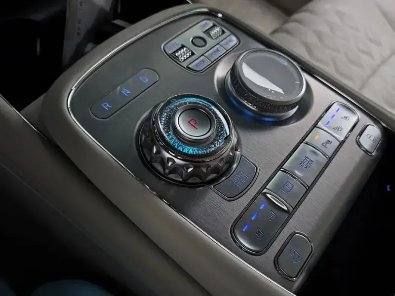 2023 Genesis G90 с пробегом 29 799 км