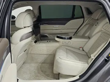 2023 Genesis G90 с пробегом 29 799 км
