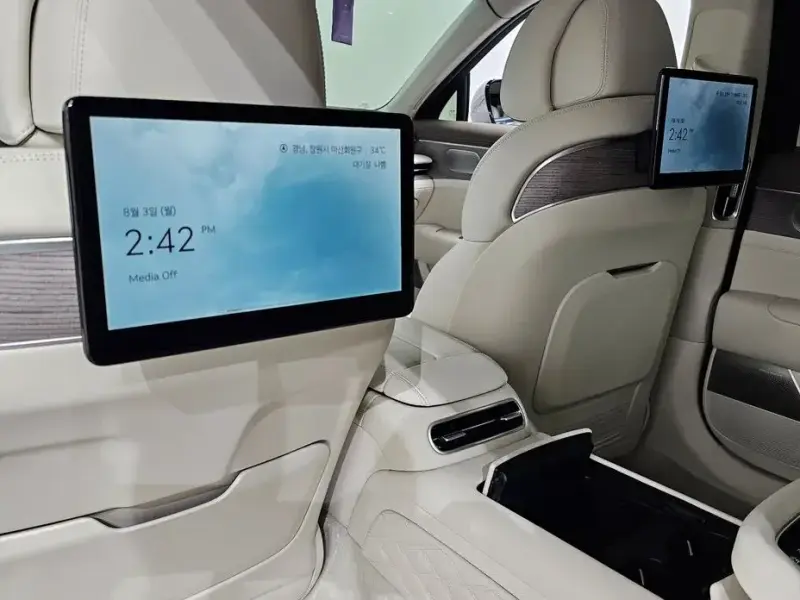 2023 Genesis G90 с пробегом 29 799 км
