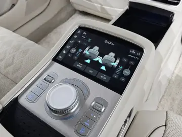 2023 Genesis G90 с пробегом 29 799 км