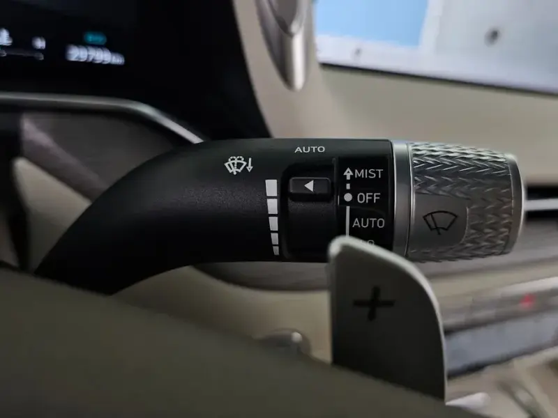 2023 Genesis G90 с пробегом 29 799 км