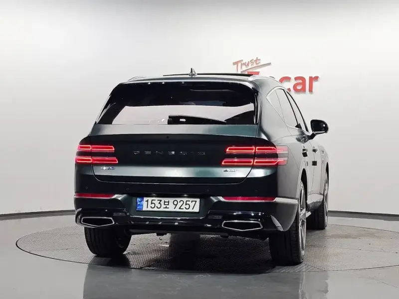 2023 Genesis GV80 с пробегом 35 401 км