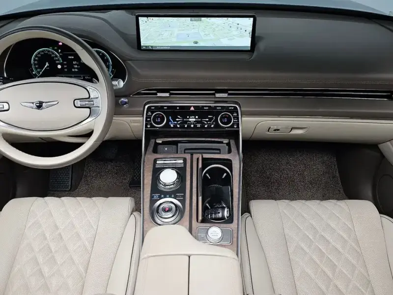 2023 Genesis GV80 с пробегом 35 401 км