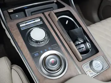 2023 Genesis GV80 с пробегом 35 401 км