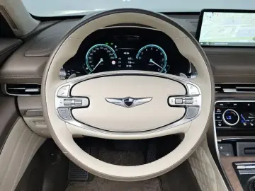 2023 Genesis GV80 с пробегом 35 401 км