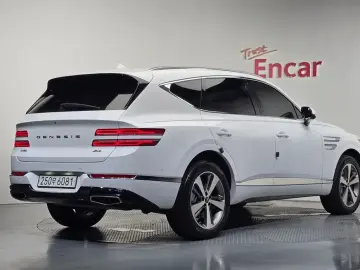 2023 Genesis GV80 с пробегом 82 831 км