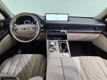 2023 Genesis GV80 с пробегом 82 831 км