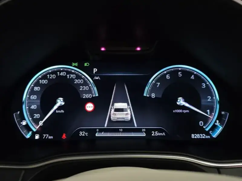 2023 Genesis GV80 с пробегом 82 831 км