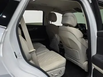 2023 Genesis GV80 с пробегом 82 831 км