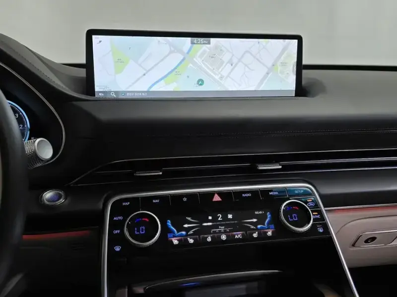2023 Genesis GV80 с пробегом 82 831 км