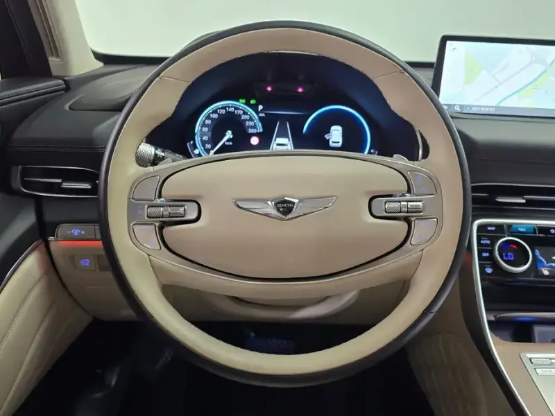 2023 Genesis GV80 с пробегом 82 831 км
