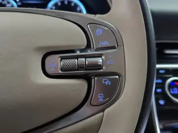 2023 Genesis GV80 с пробегом 82 831 км