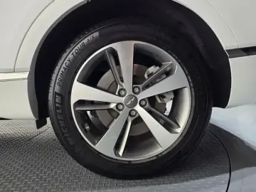2023 Genesis GV80 с пробегом 82 831 км
