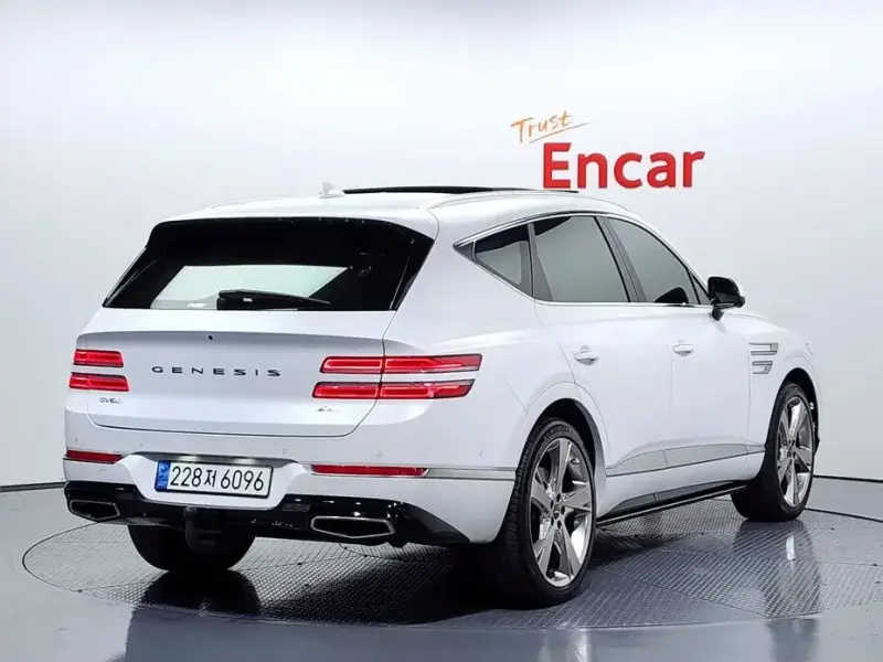 2023 Genesis GV80 с пробегом 79 127 км