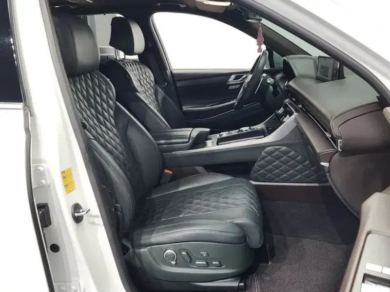 2023 Genesis GV80 с пробегом 79 127 км