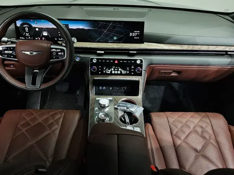2023 Genesis GV80 с пробегом 35 666 км