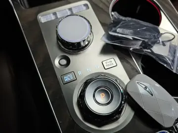 2023 Genesis GV80 с пробегом 35 666 км