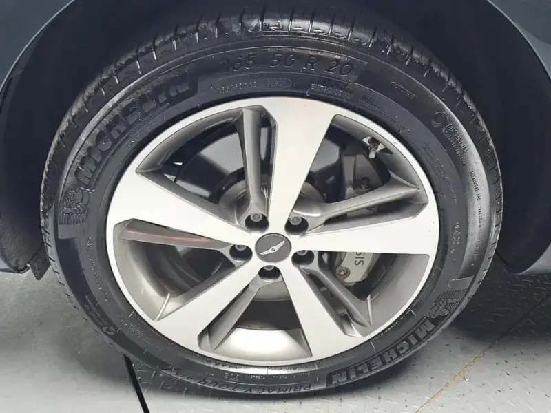 2023 Genesis GV80 с пробегом 41 070 км