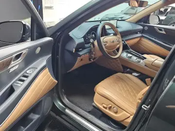 2023 Genesis GV80 с пробегом 41 070 км