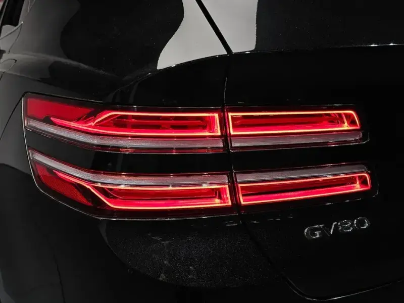 2023 Genesis GV80 с пробегом 35 666 км