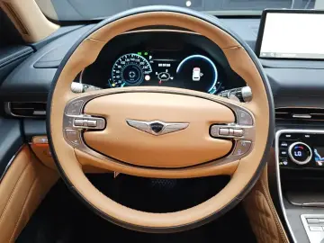 2023 Genesis GV80 с пробегом 41 070 км