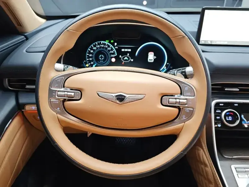 2023 Genesis GV80 с пробегом 41 070 км