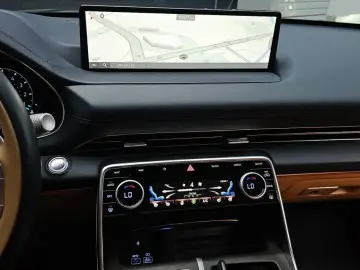 2023 Genesis GV80 с пробегом 41 070 км