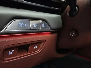 2023 Genesis GV80 с пробегом 35 666 км