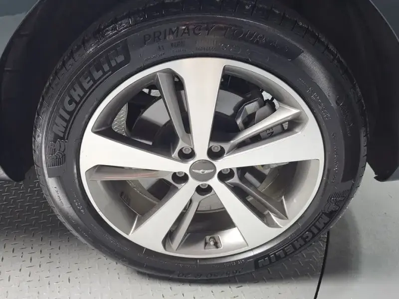 2023 Genesis GV80 с пробегом 41 070 км