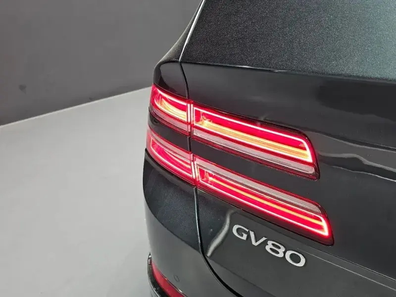 2023 Genesis GV80 с пробегом 41 070 км