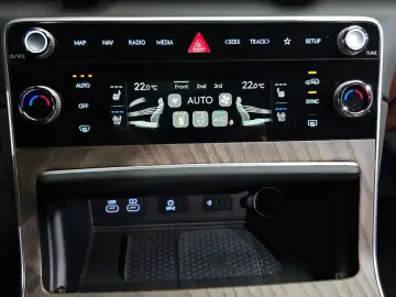 2023 Genesis GV80 с пробегом 35 666 км