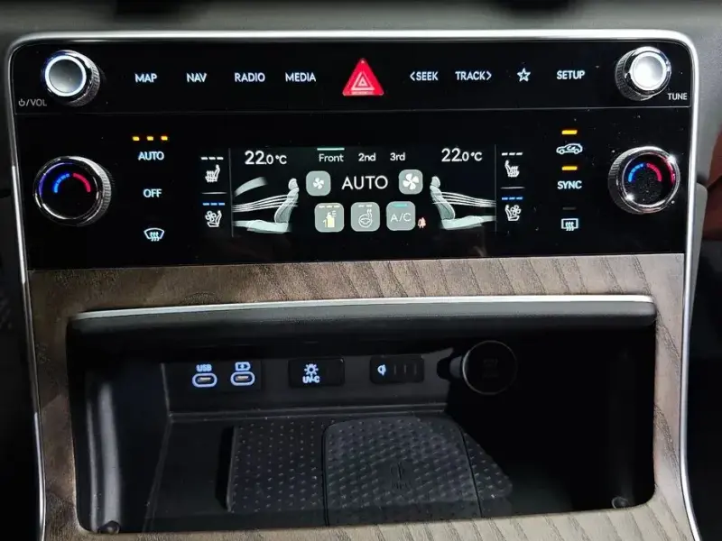 2023 Genesis GV80 с пробегом 35 666 км