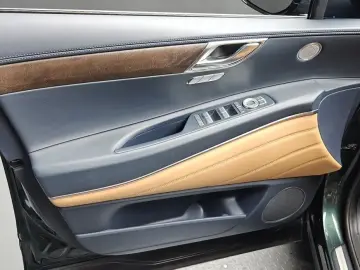2023 Genesis GV80 с пробегом 41 070 км