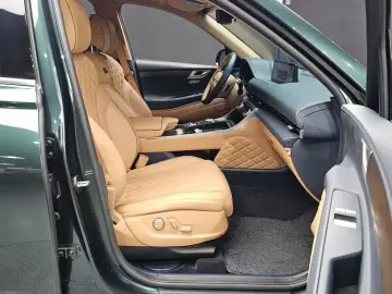 2023 Genesis GV80 с пробегом 41 070 км