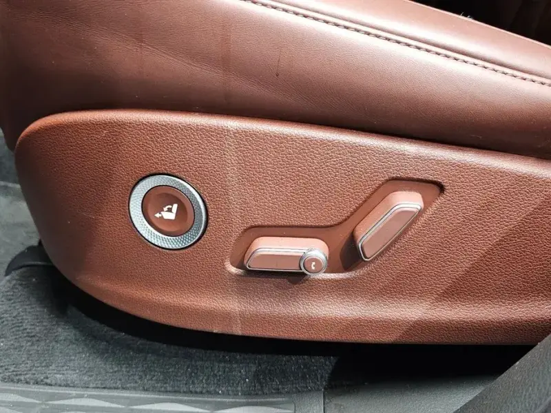 2023 Genesis GV80 с пробегом 35 666 км