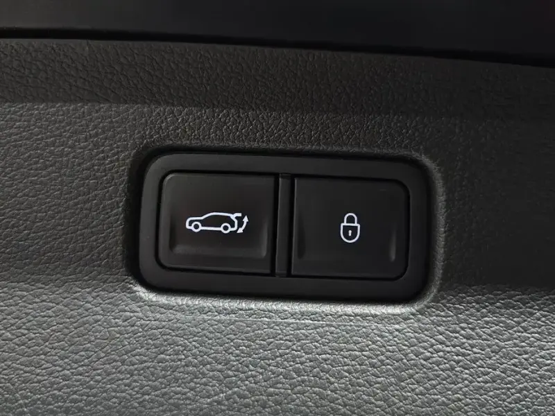 2023 Genesis GV80 с пробегом 35 666 км