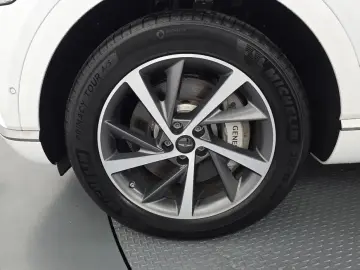 2023 Genesis GV80 с пробегом 26 959 км