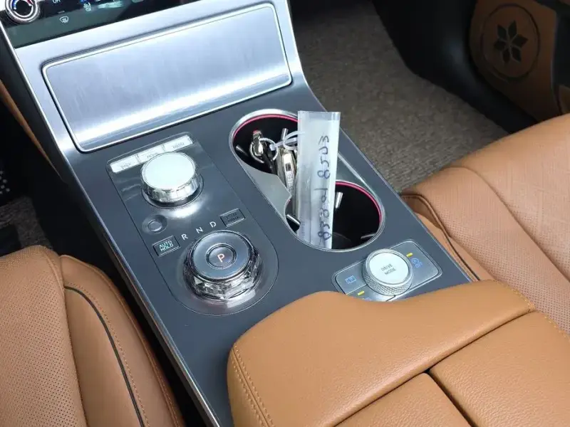 2023 Genesis GV80 с пробегом 26 959 км