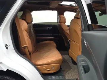 2023 Genesis GV80 с пробегом 26 959 км
