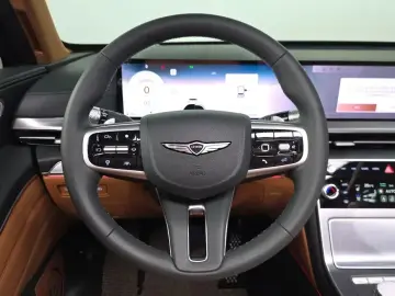 2023 Genesis GV80 с пробегом 26 959 км