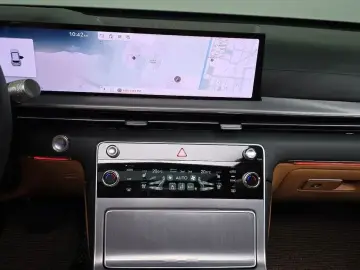 2023 Genesis GV80 с пробегом 26 959 км