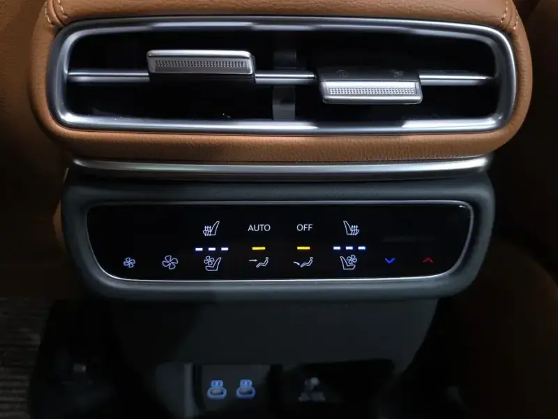 2023 Genesis GV80 с пробегом 26 959 км