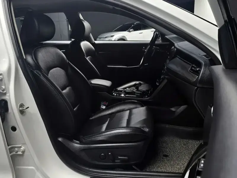 2019 Kia K7 с пробегом 48 720 км