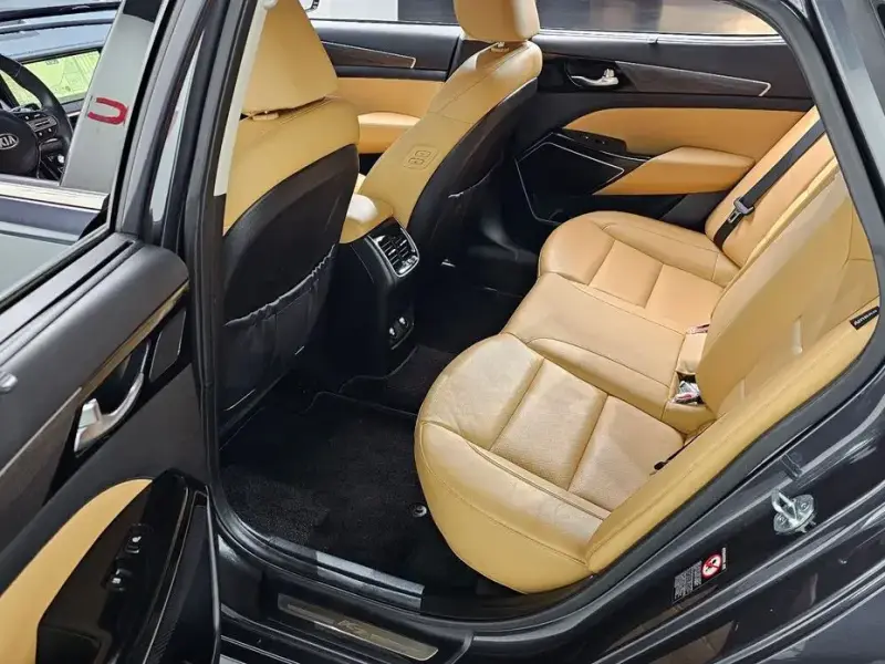 2020 Kia K7 с пробегом 68 034 км