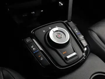 2024 Kia Seltos с пробегом 23 504 км