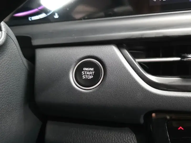 2024 Kia Seltos с пробегом 23 504 км